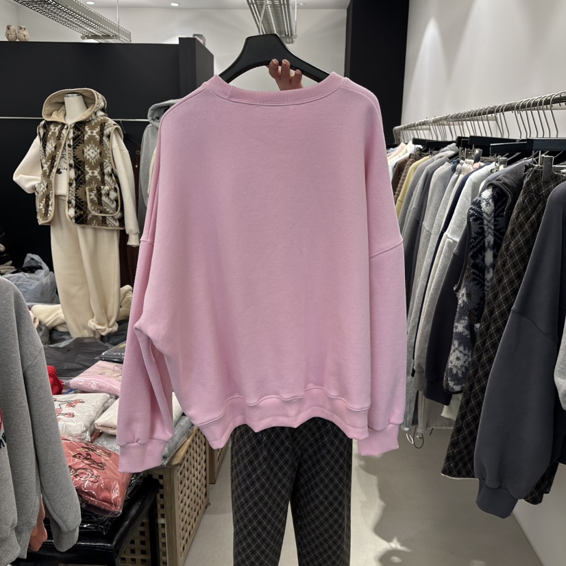 服裝服飾批發(fā) 連接生產(chǎn)與零售的橋梁