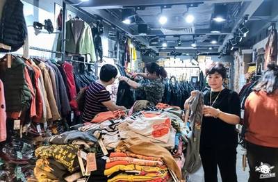 凌晨四點(diǎn)，廣州白馬 淘寶服裝帝國的批發(fā)心臟