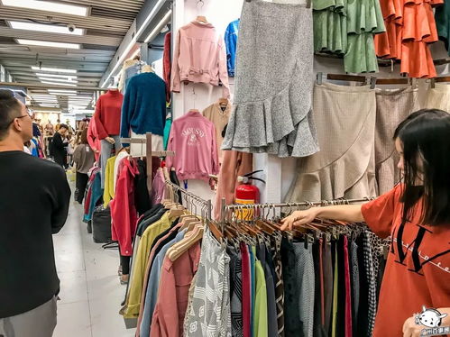 歲末淘貨一日記 在廣州十三行，感受服裝批發(fā)集散地的年末清倉狂潮