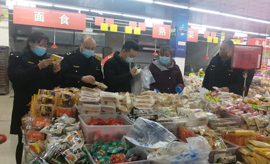玲瓏鎮(zhèn)開(kāi)展春節(jié)前食品安全與藥品零售專項(xiàng)大檢查
